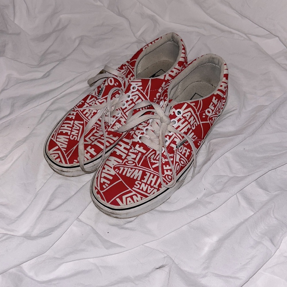 Men’s vans off the wall logo size 7
